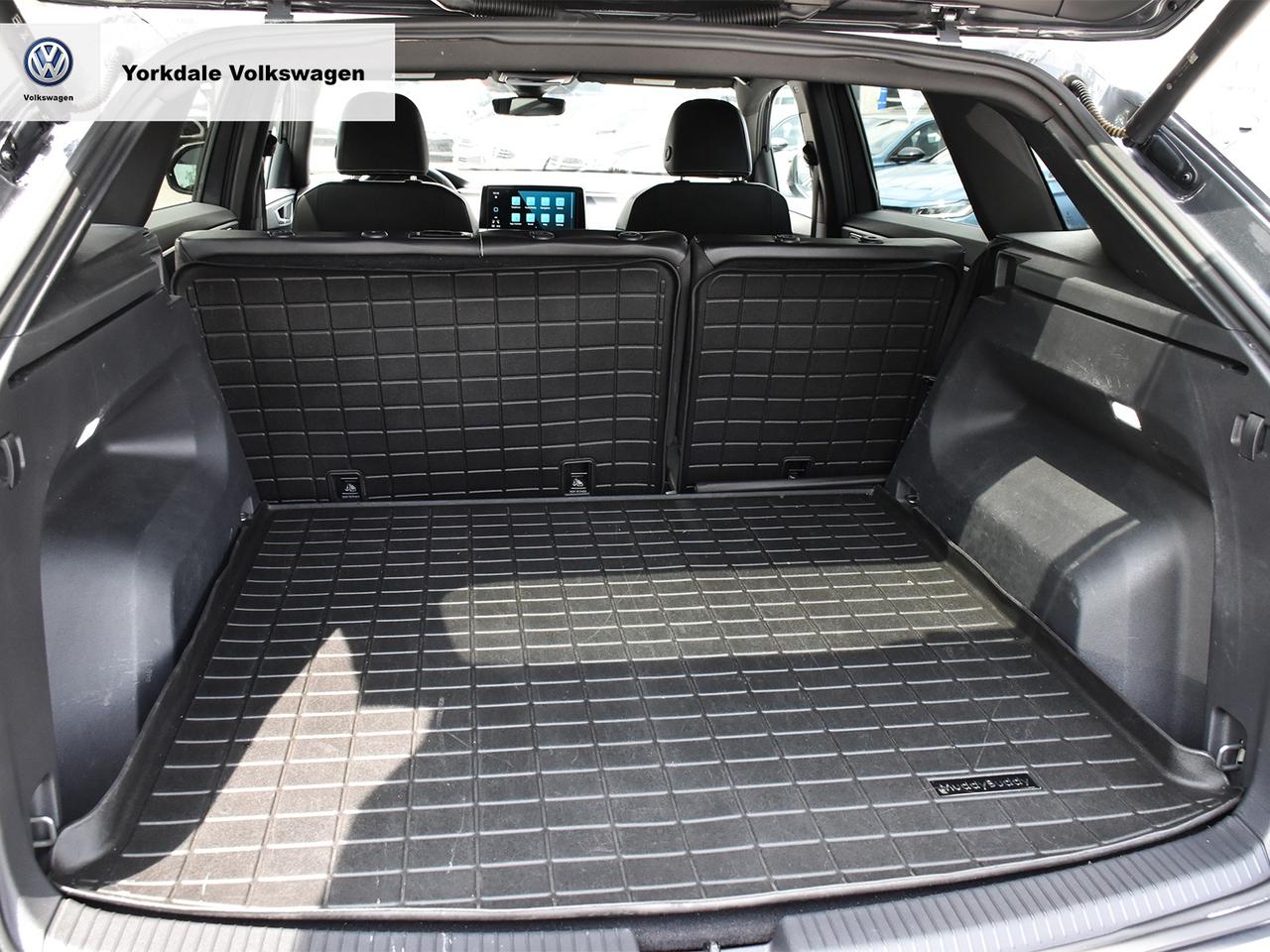 2024 Volkswagen Atlas Cross Sport  Photo