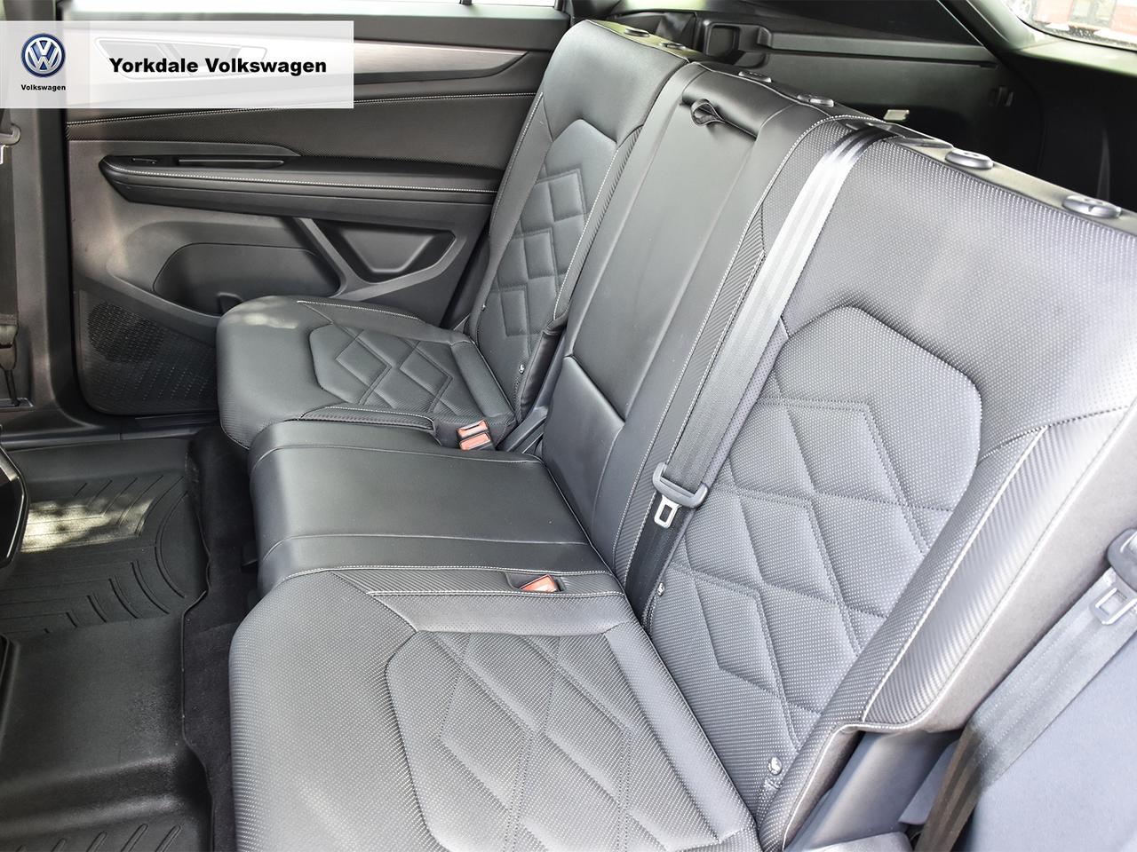 2024 Volkswagen Atlas Cross Sport  Photo