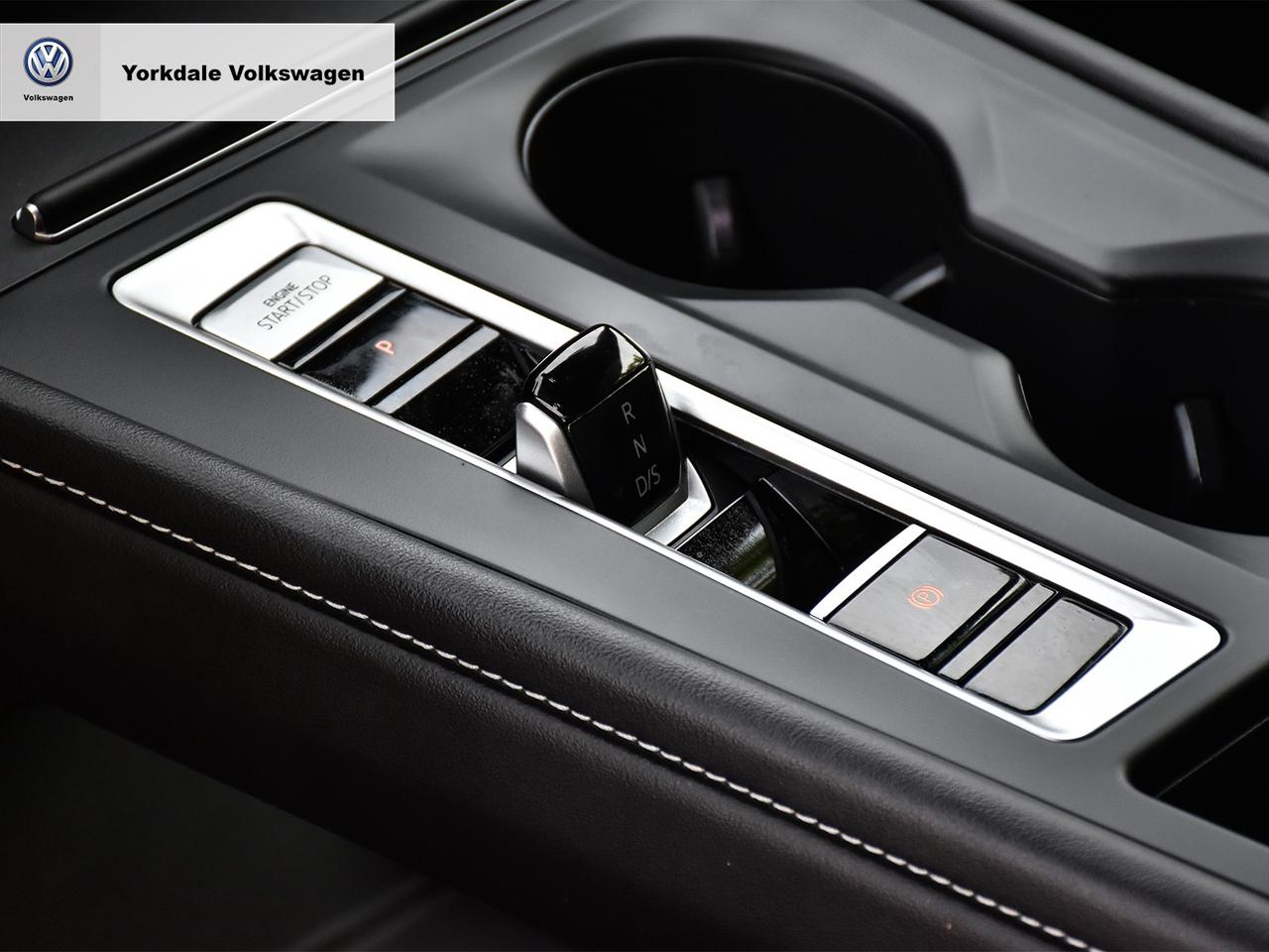 2024 Volkswagen Atlas Cross Sport  Photo
