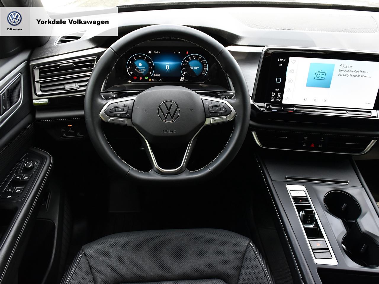 2024 Volkswagen Atlas Cross Sport  Photo