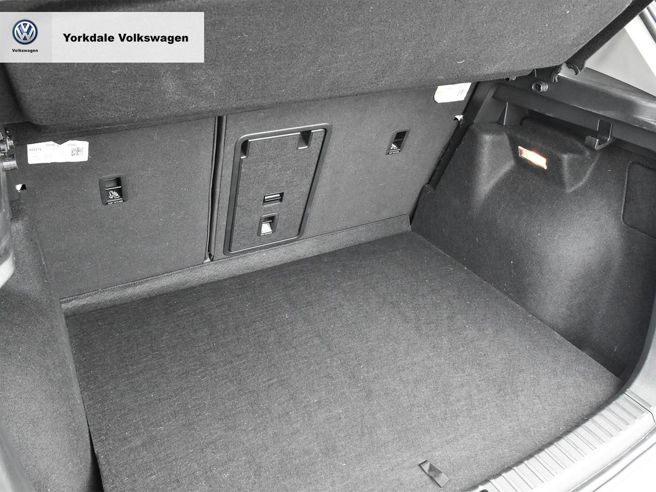 2022 Volkswagen Taos  Photo