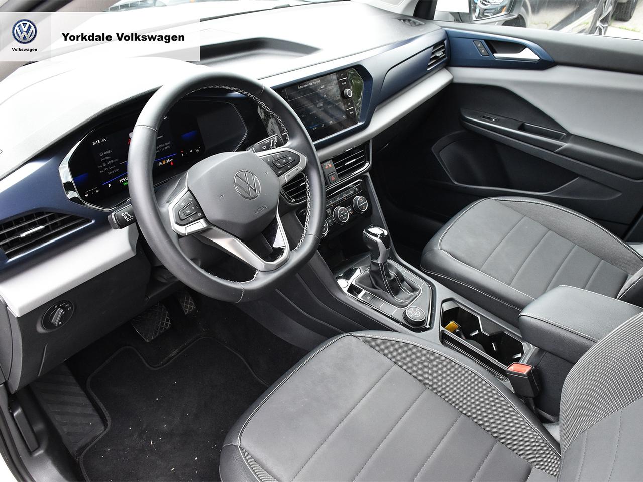 2022 Volkswagen Taos  Photo