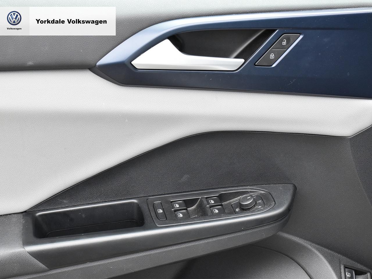 2022 Volkswagen Taos  Photo