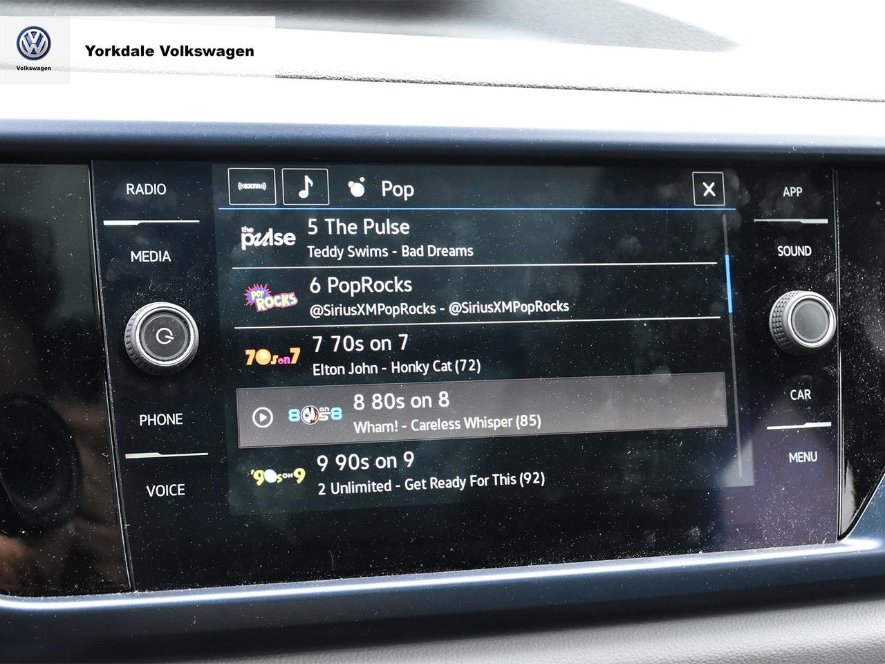 2022 Volkswagen Taos  Photo