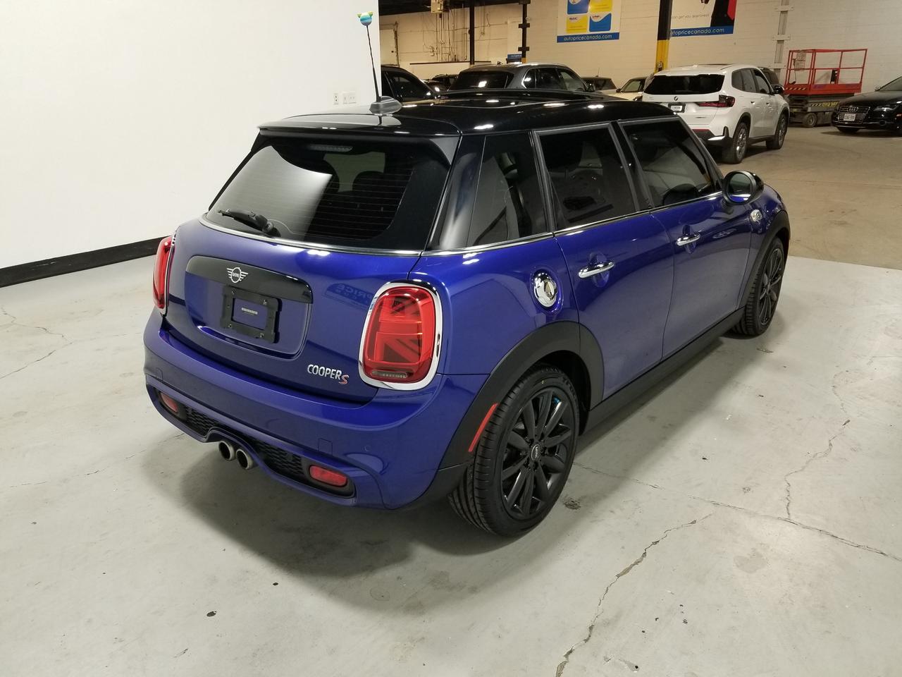 2019 MINI 5 Door Cooper S 4dr Hatchback Photo