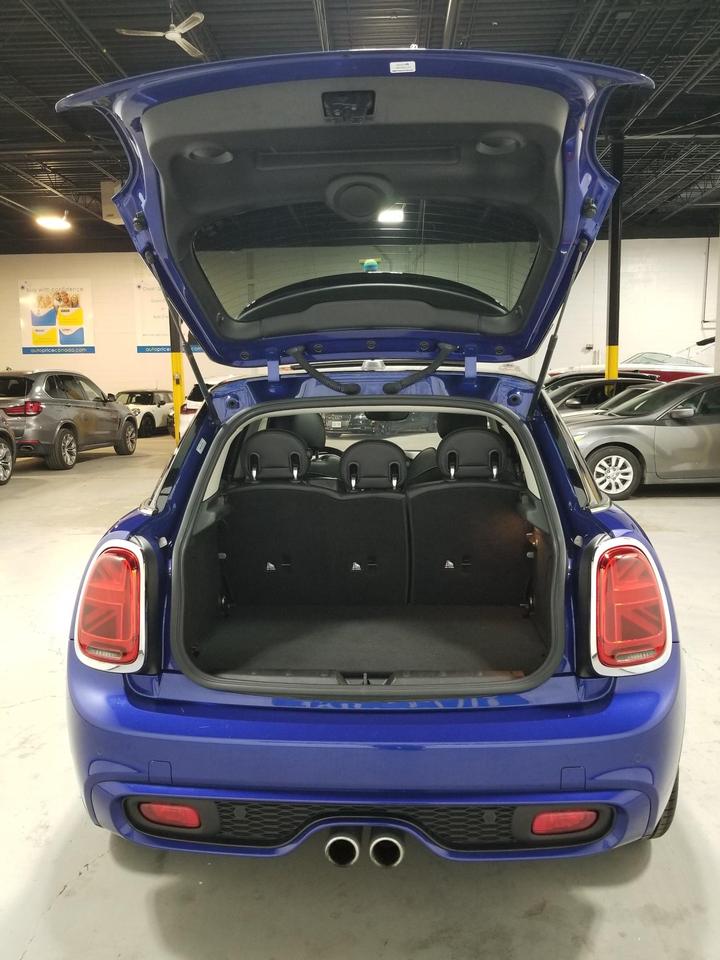 2019 MINI 5 Door Cooper S 4dr Hatchback Photo