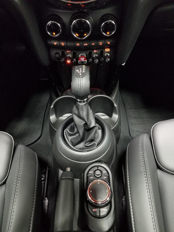 2019 MINI 5 Door Cooper S 4dr Hatchback Photo