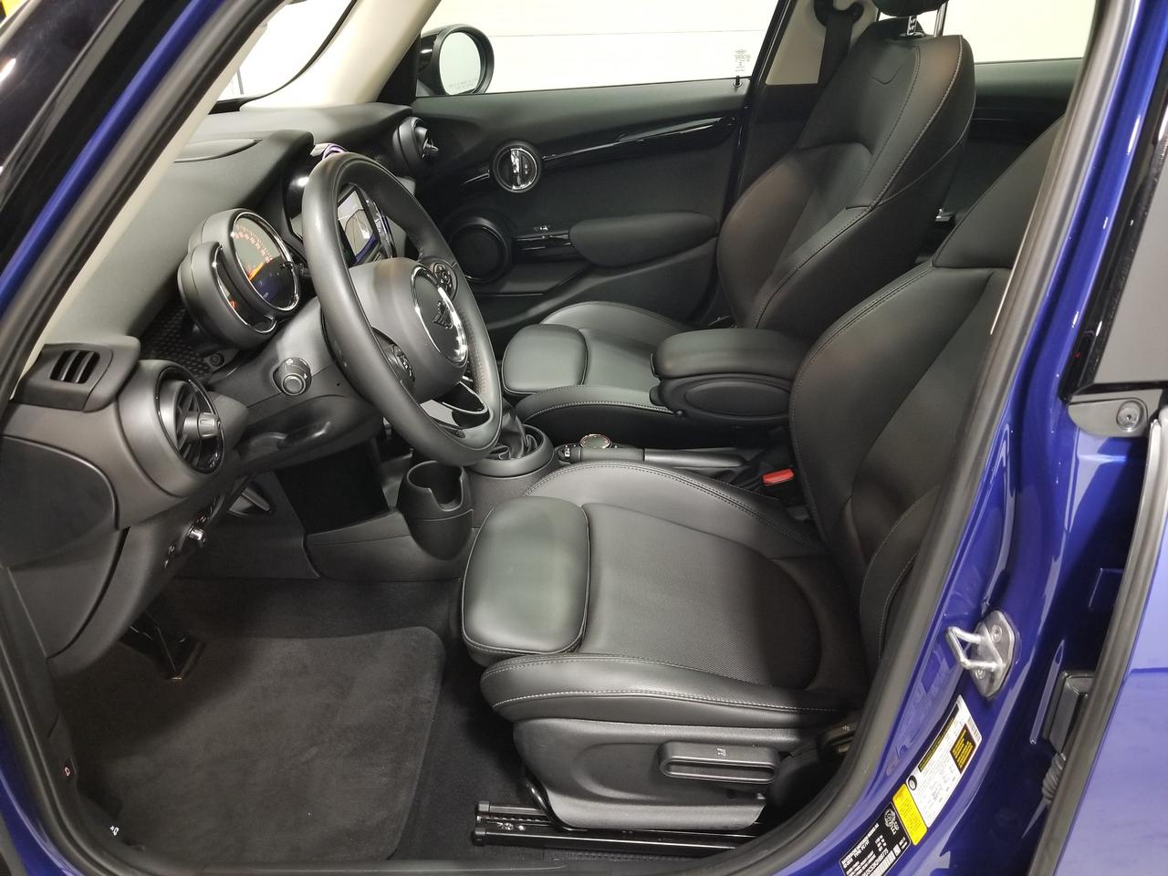 2019 MINI 5 Door Cooper S 4dr Hatchback Photo