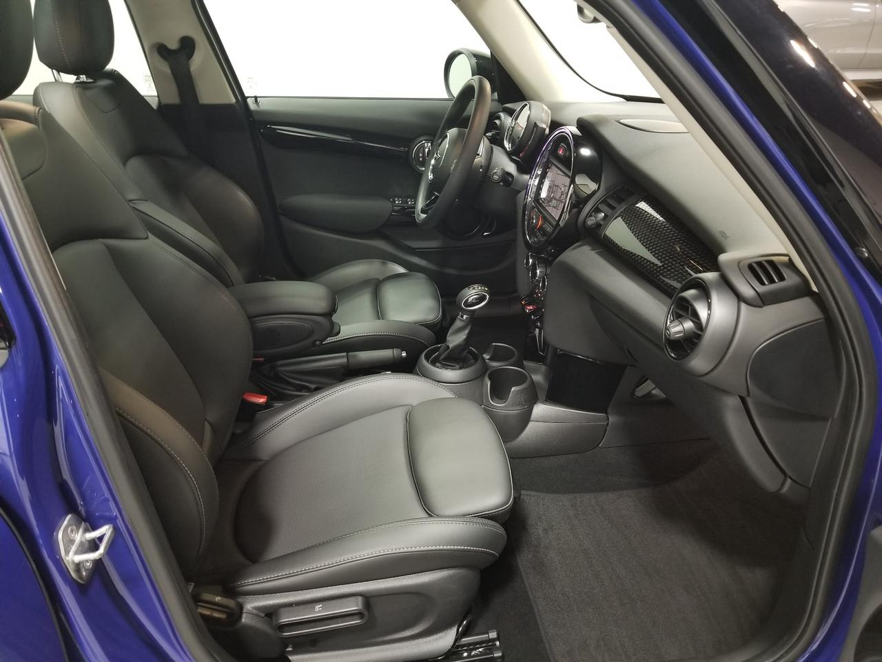 2019 MINI 5 Door Cooper S 4dr Hatchback Photo