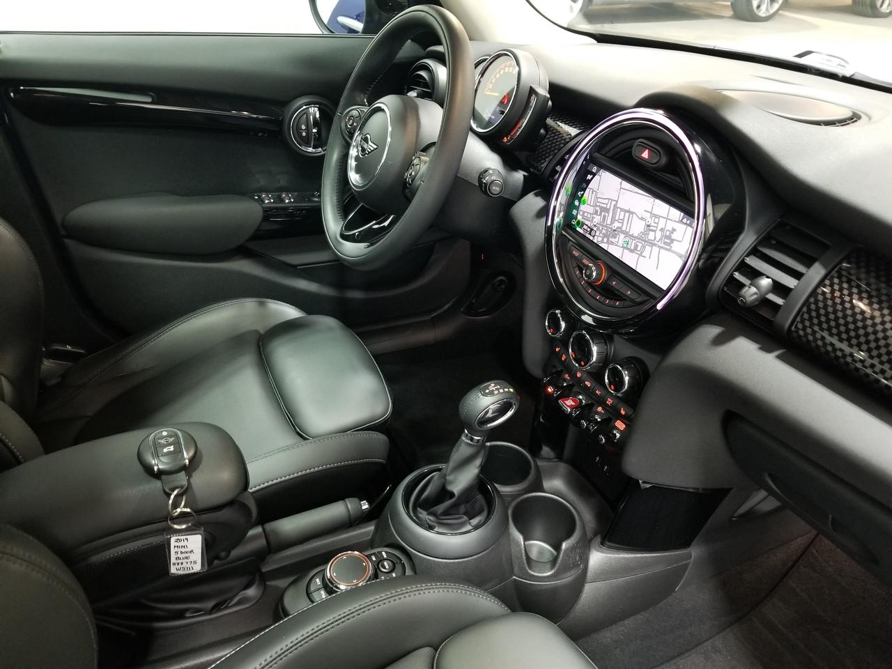 2019 MINI 5 Door Cooper S 4dr Hatchback Photo