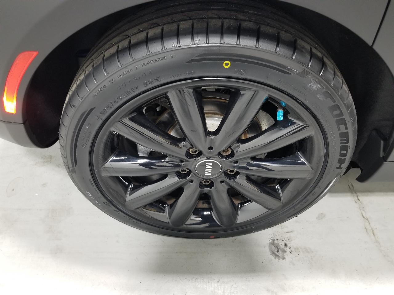 2019 MINI 5 Door Cooper S 4dr Hatchback Photo