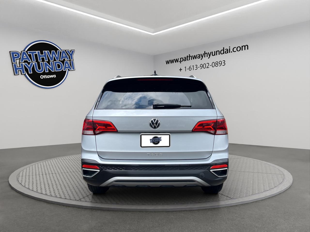 2024 Volkswagen Taos Comfortline | Reverse Cam | Heated Seats Photo4