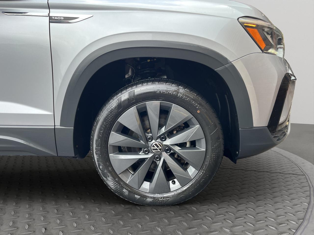 2024 Volkswagen Taos Comfortline | Reverse Cam | Heated Seats Photo