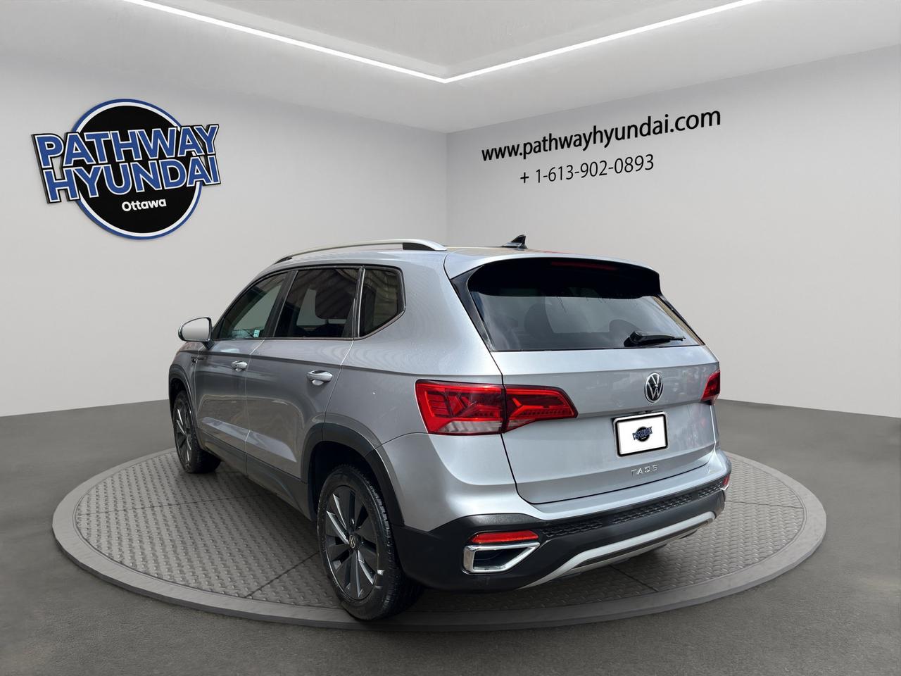 2024 Volkswagen Taos Comfortline | Reverse Cam | Heated Seats Photo