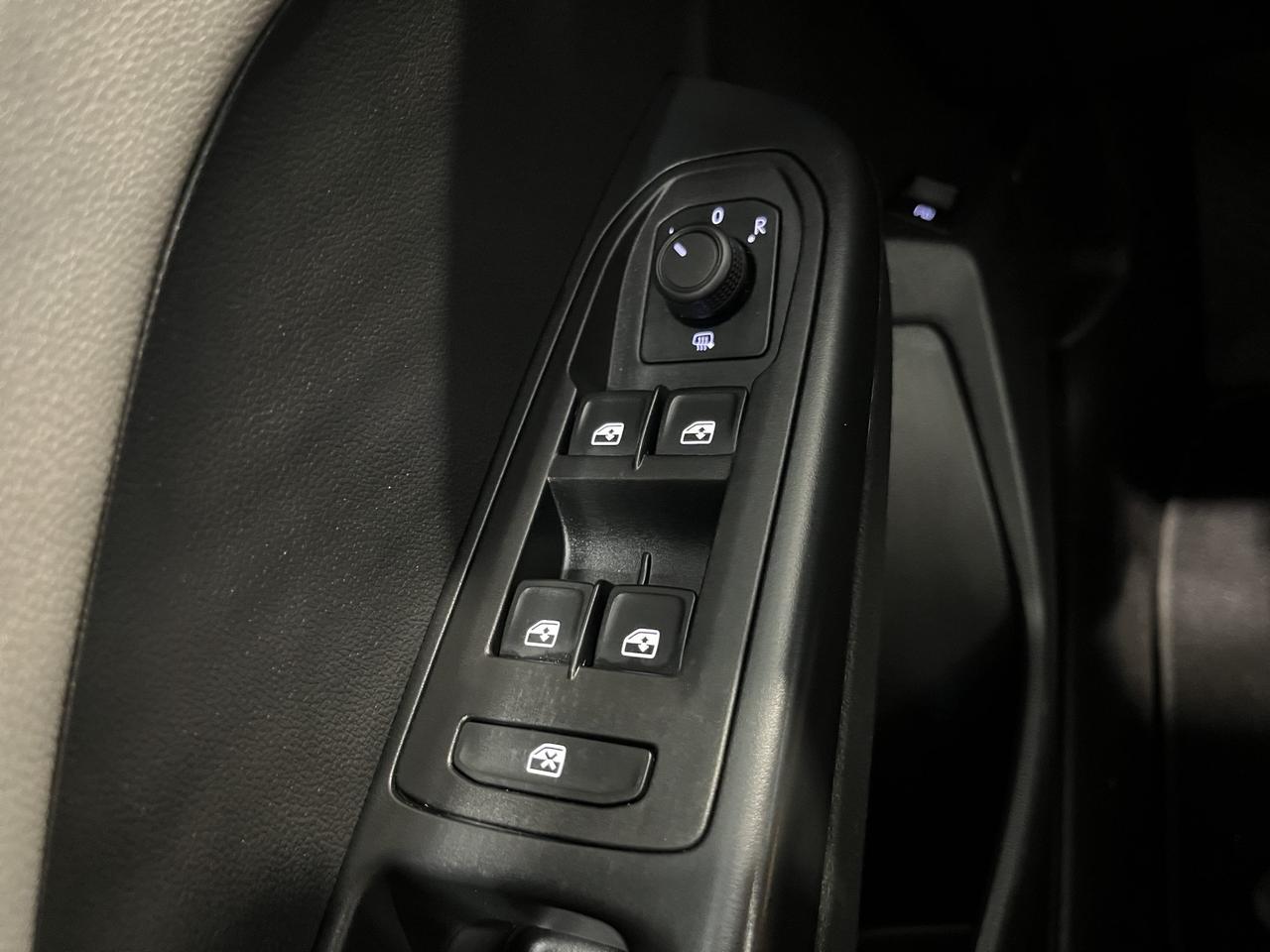 2024 Volkswagen Taos Comfortline | Reverse Cam | Heated Seats Photo