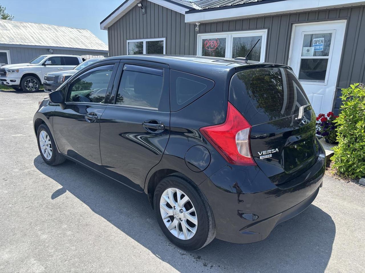 2018 Nissan Versa Note  Photo2
