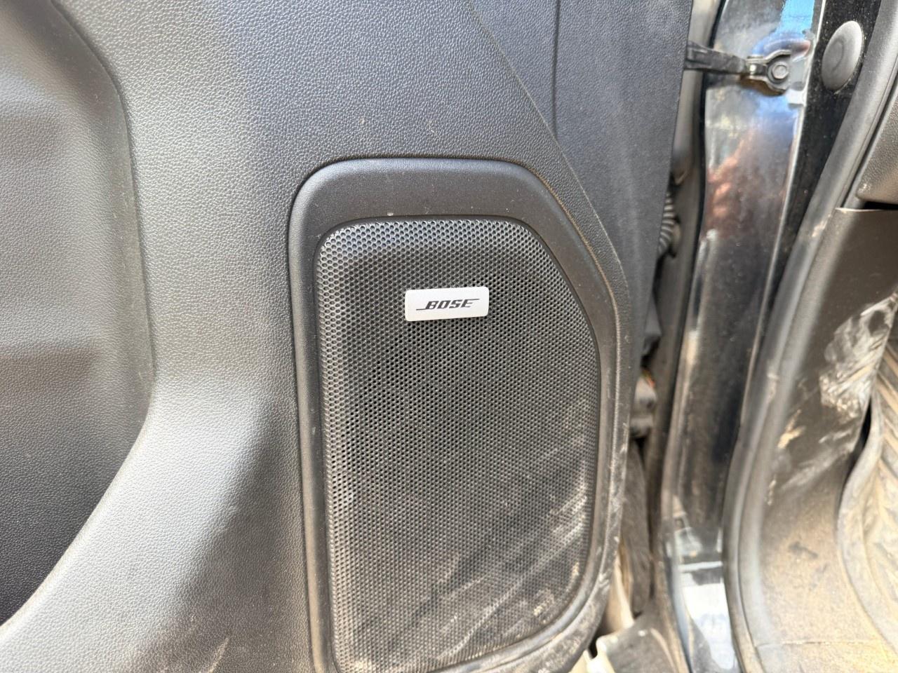2020 GMC SIERRA 2500HD 4WD Crew Cab Standard Box AT4 Photo