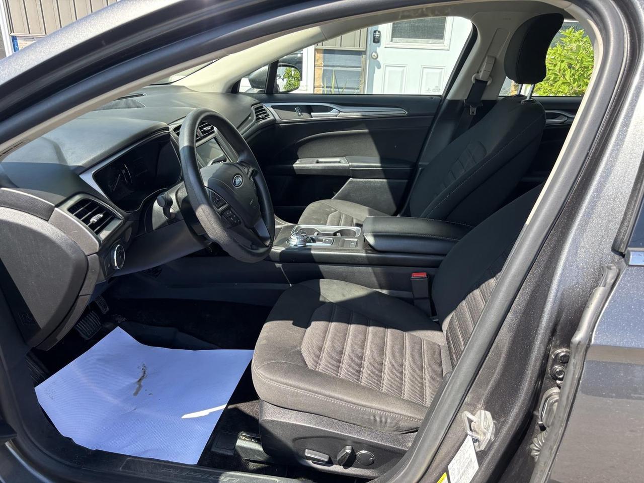 2018 Ford Fusion SE 4dr Front-wheel Drive Sedan Photo