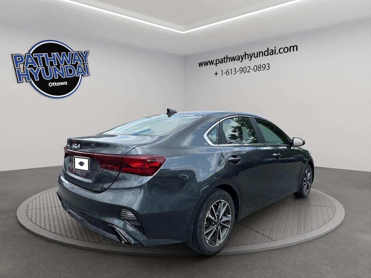 2022 Kia Forte EX | Reverse Cam | Heated Seats Photo