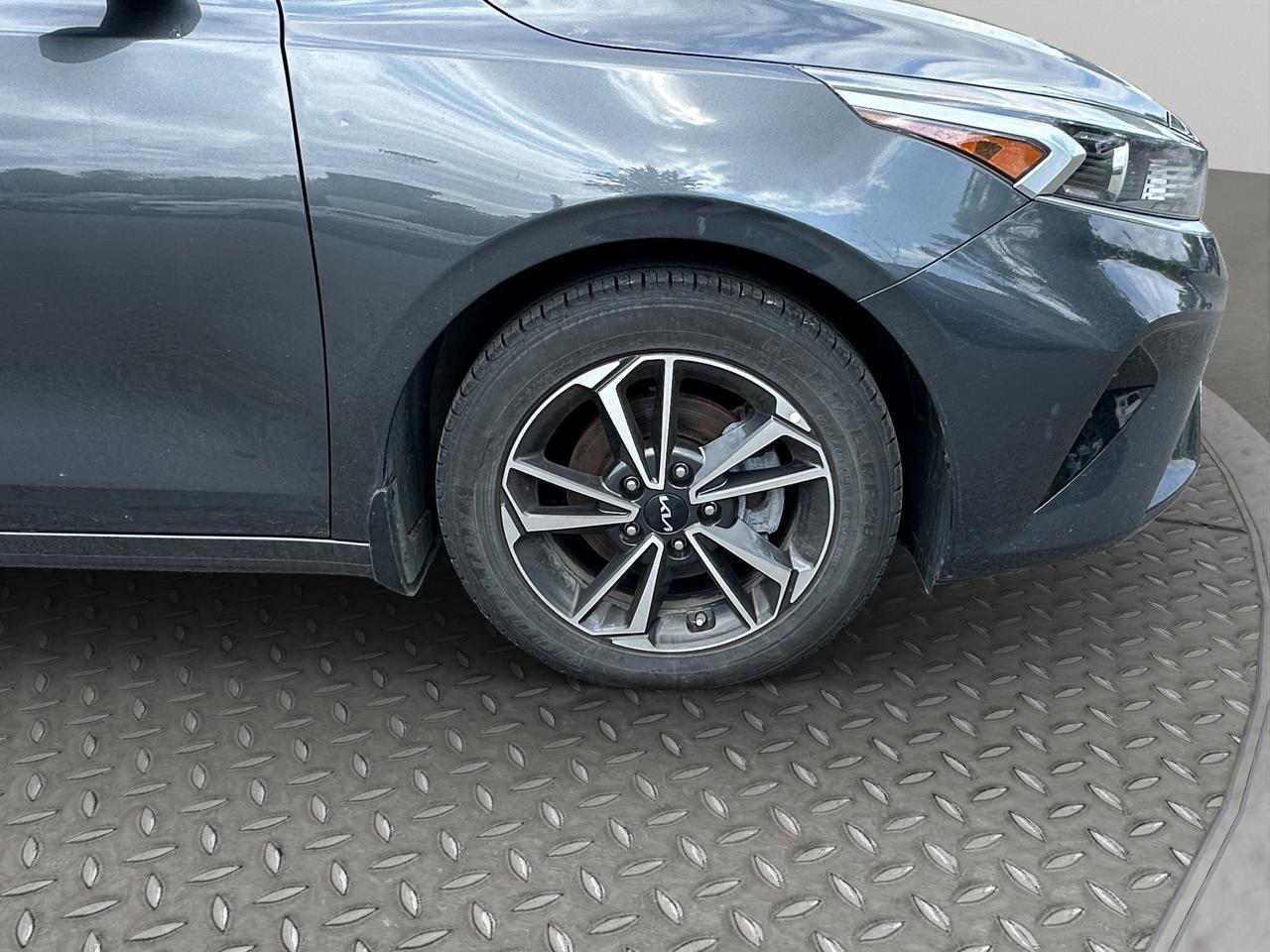 2022 Kia Forte EX | Reverse Cam | Heated Seats Photo