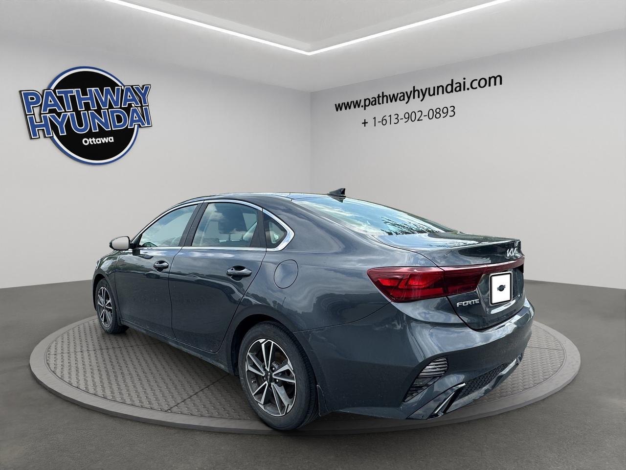 2022 Kia Forte EX | Reverse Cam | Heated Seats Photo