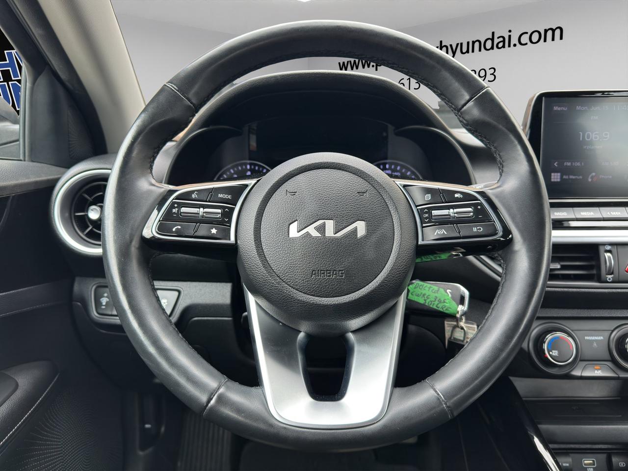 2022 Kia Forte EX | Reverse Cam | Heated Seats Photo