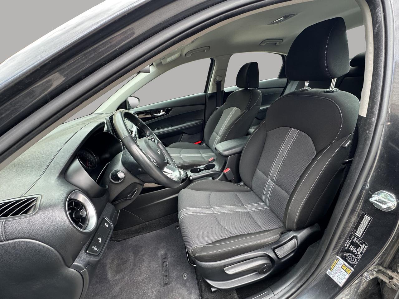 2022 Kia Forte EX | Reverse Cam | Heated Seats Photo