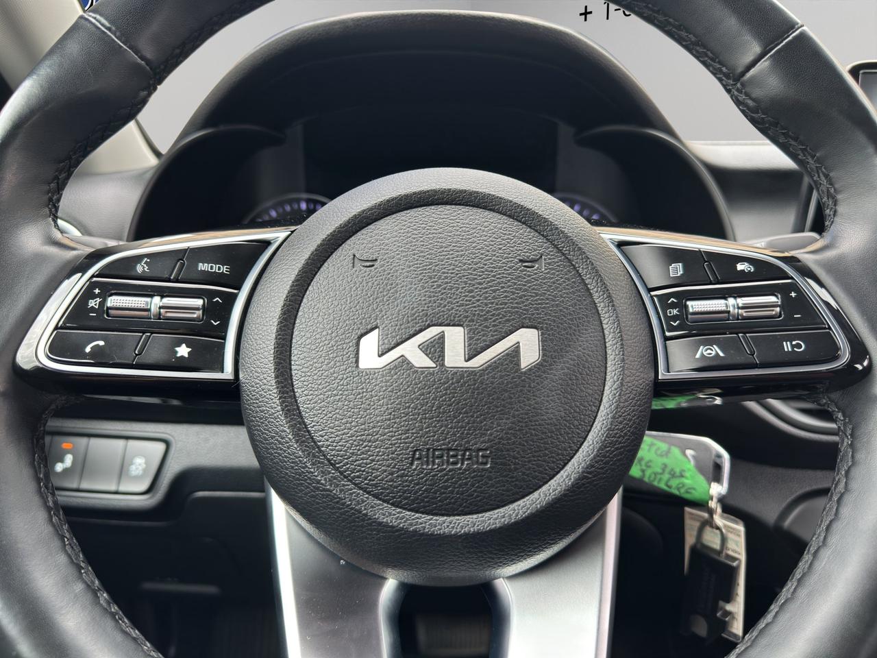 2022 Kia Forte EX | Reverse Cam | Heated Seats Photo