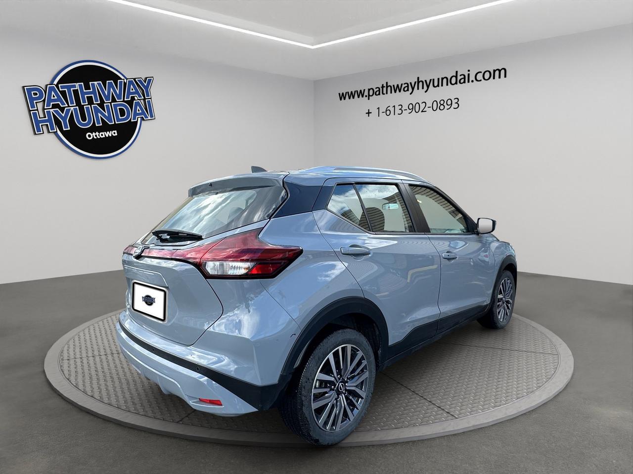 2025 Nissan Kicks Play SV | Reverse Cam | Heated Seats Photo