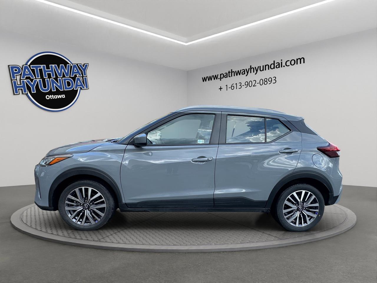 2025 Nissan Kicks Play SV | Reverse Cam | Heated Seats Photo