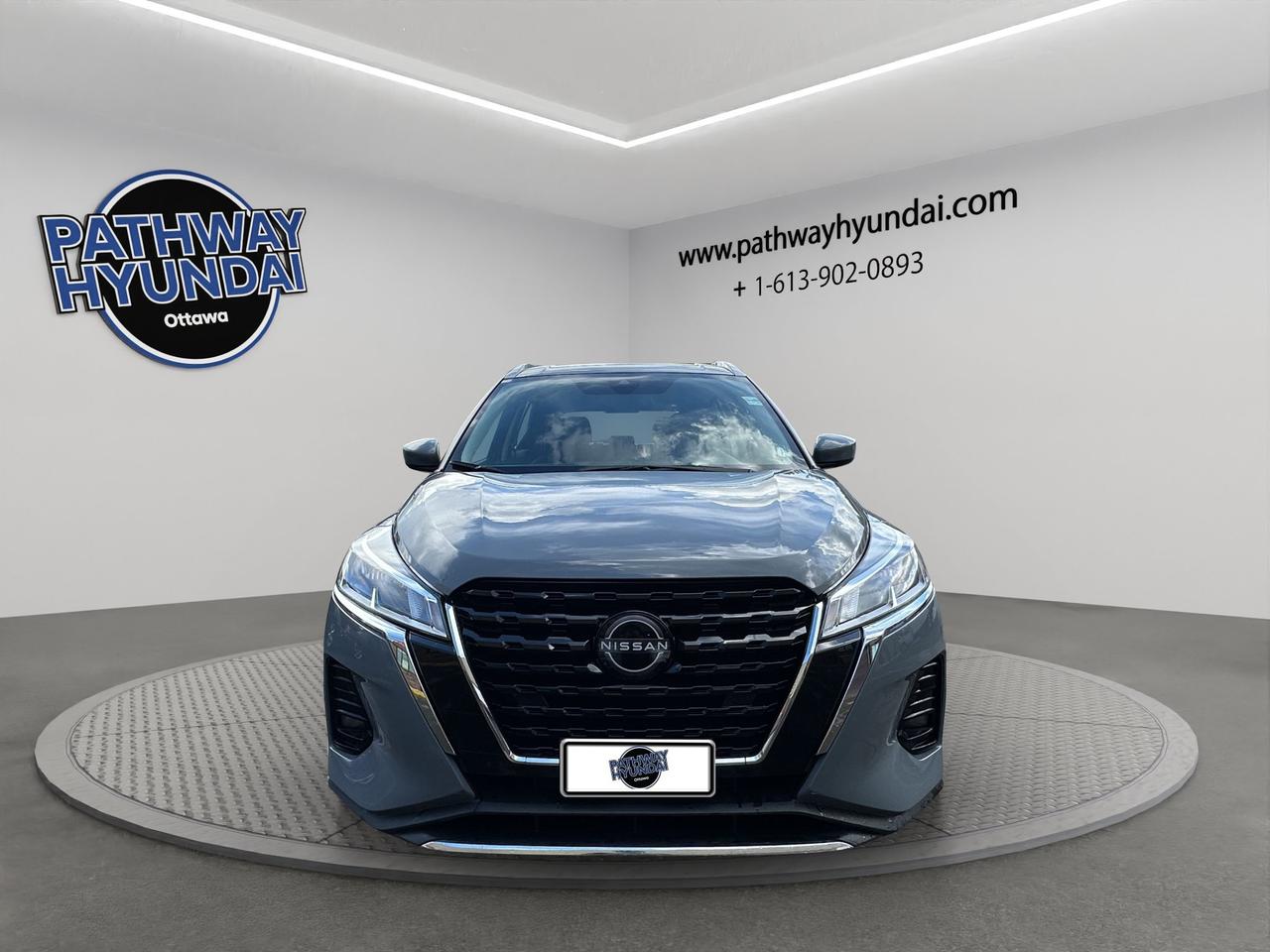 2025 Nissan Kicks Play SV | Reverse Cam | Heated Seats Photo