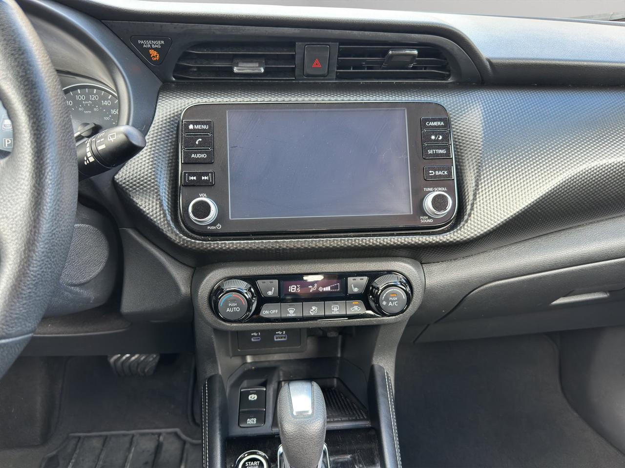 2025 Nissan Kicks Play SV | Reverse Cam | Heated Seats Photo
