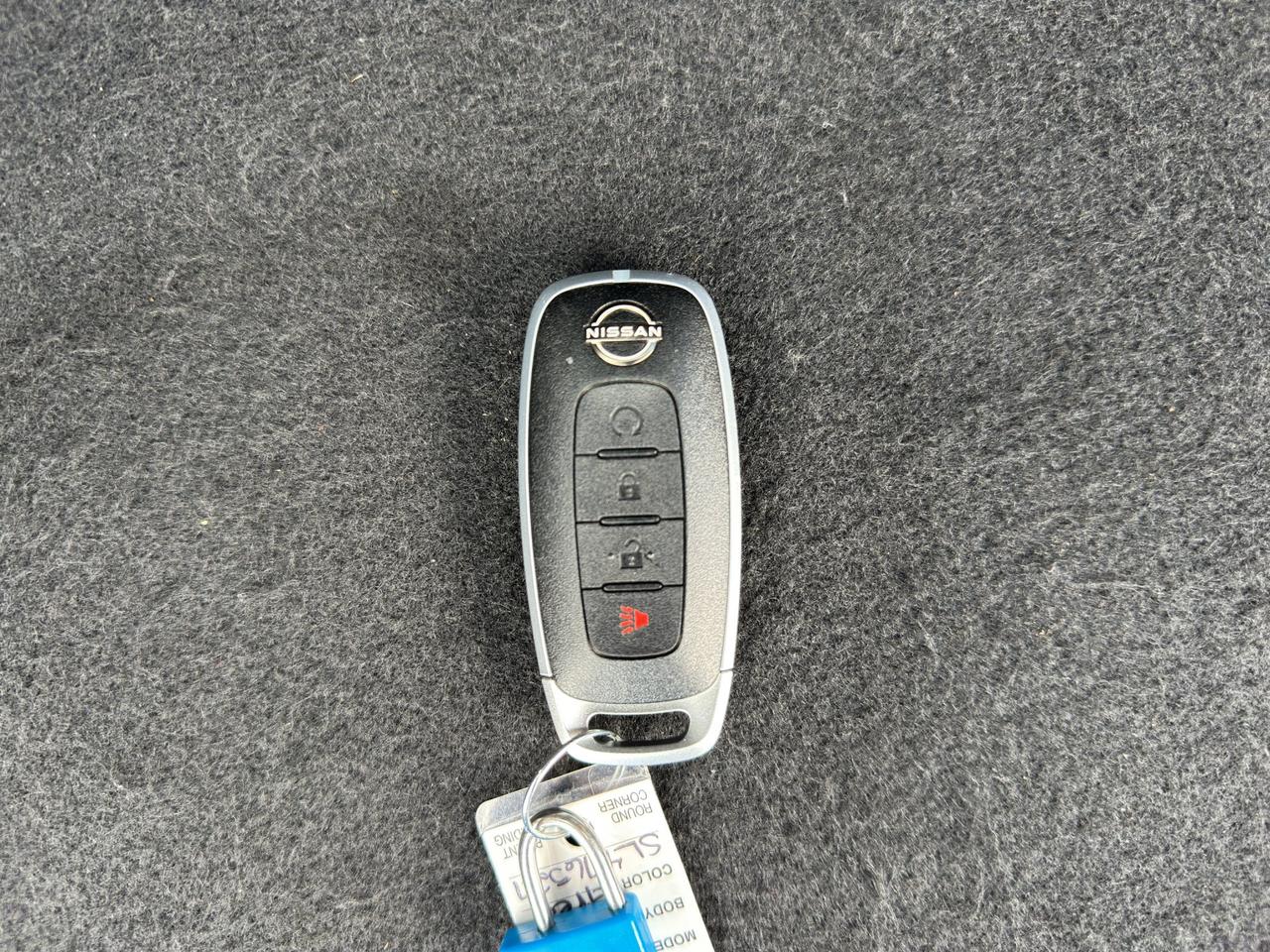 2025 Nissan Kicks Play SV | Reverse Cam | Heated Seats Photo