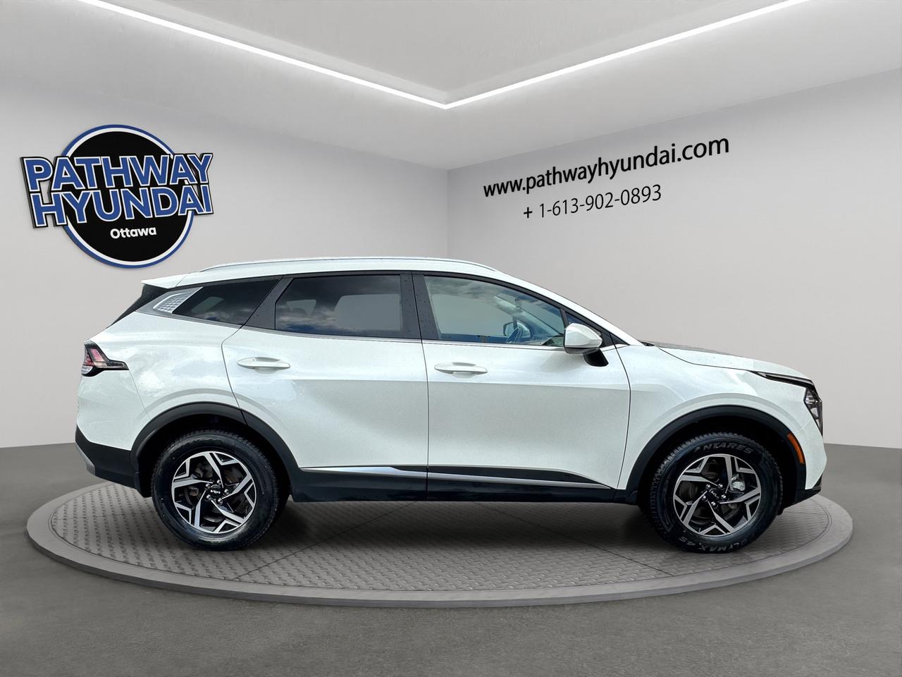 2024 Kia Sportage LX | Reverse Cam | Heated Seats Photo
