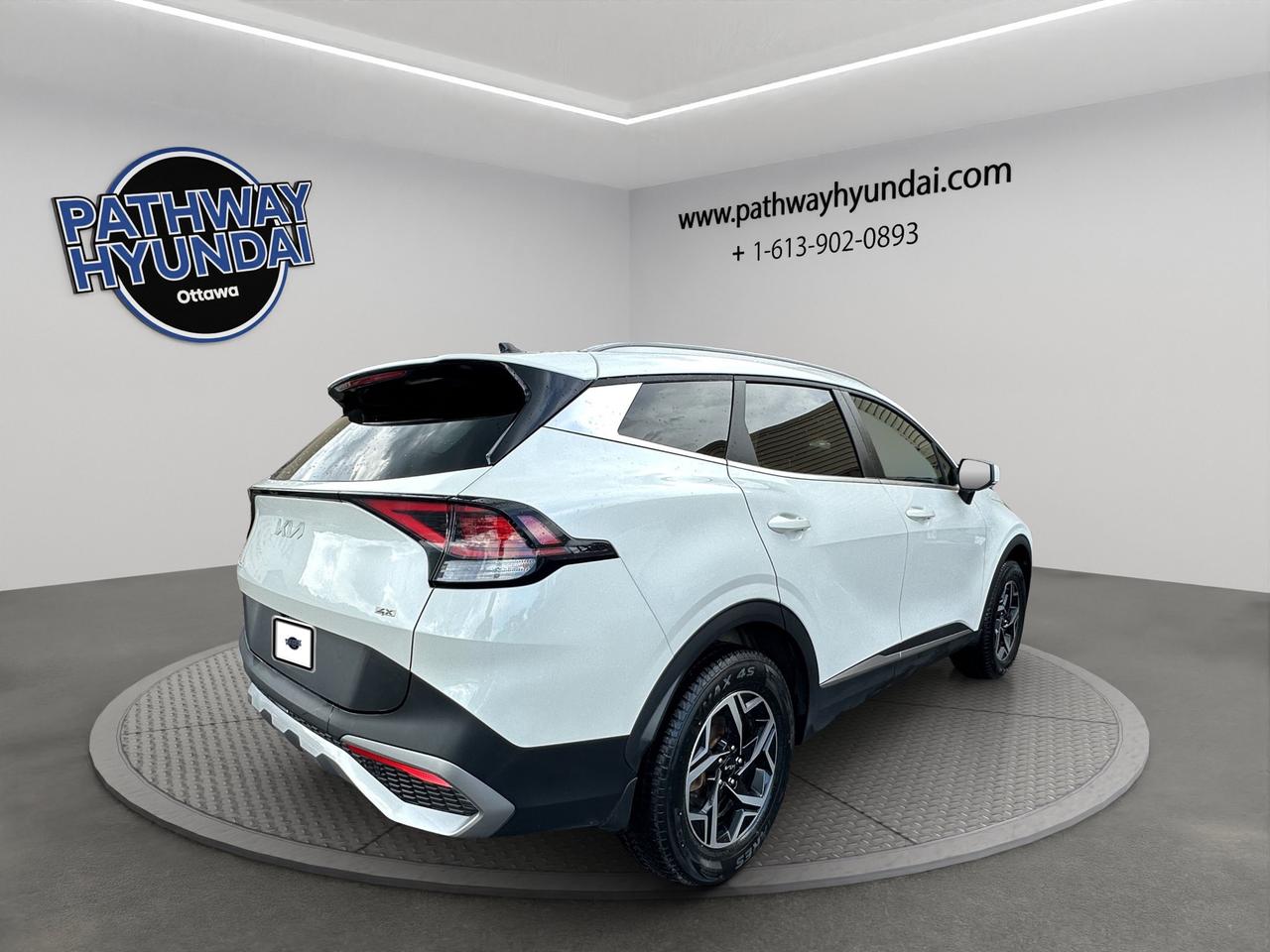 2024 Kia Sportage LX | Reverse Cam | Heated Seats Photo