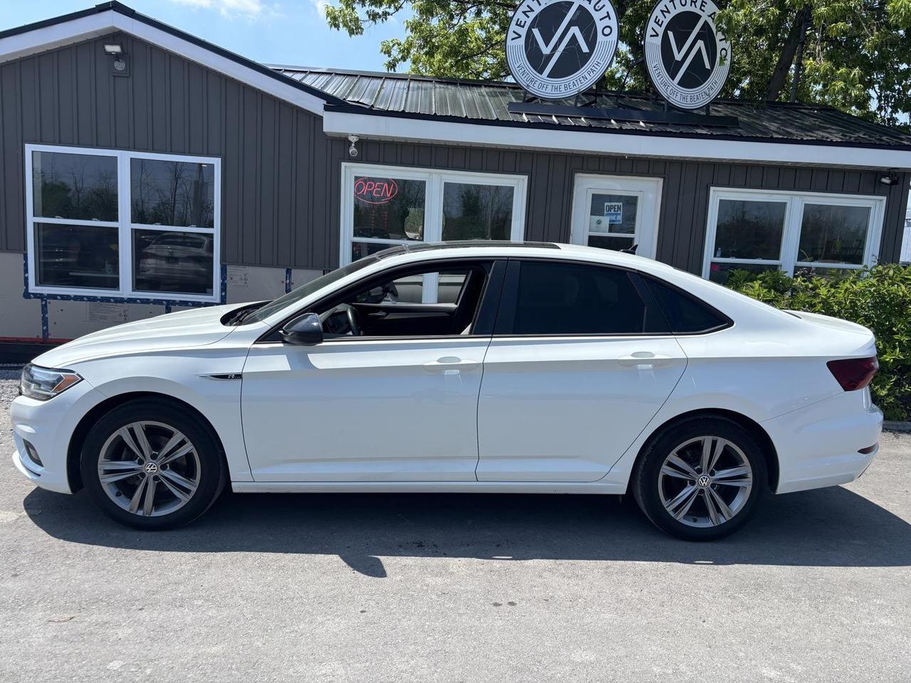 2021 Volkswagen Jetta Highline (A8) 4dr Sedan Photo