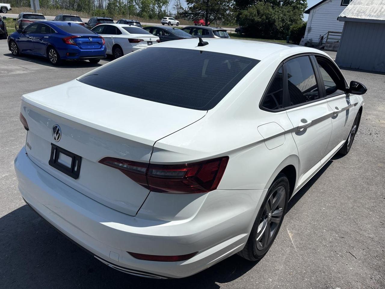 2021 Volkswagen Jetta Highline (A8) 4dr Sedan Photo