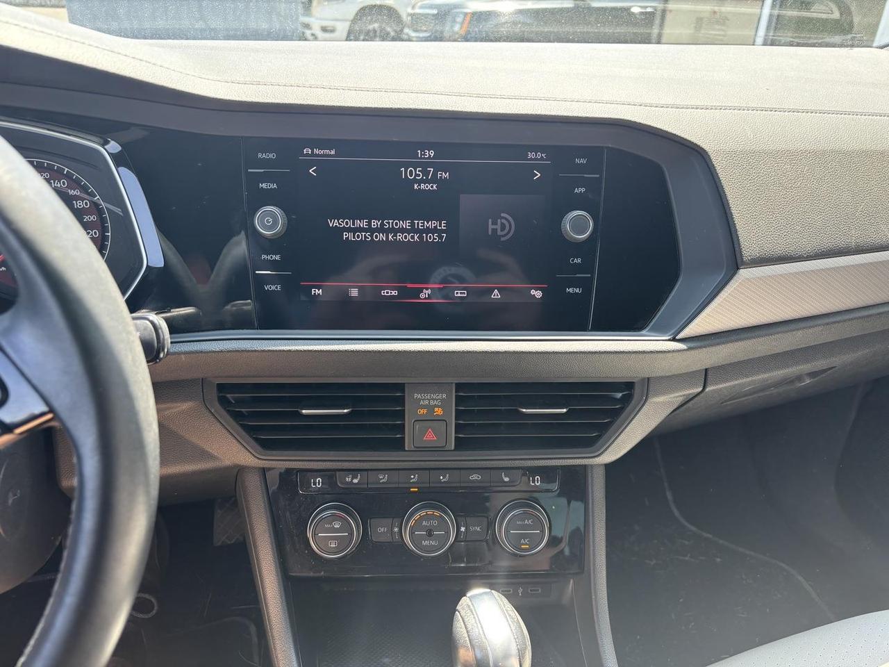 2021 Volkswagen Jetta Highline (A8) 4dr Sedan Photo
