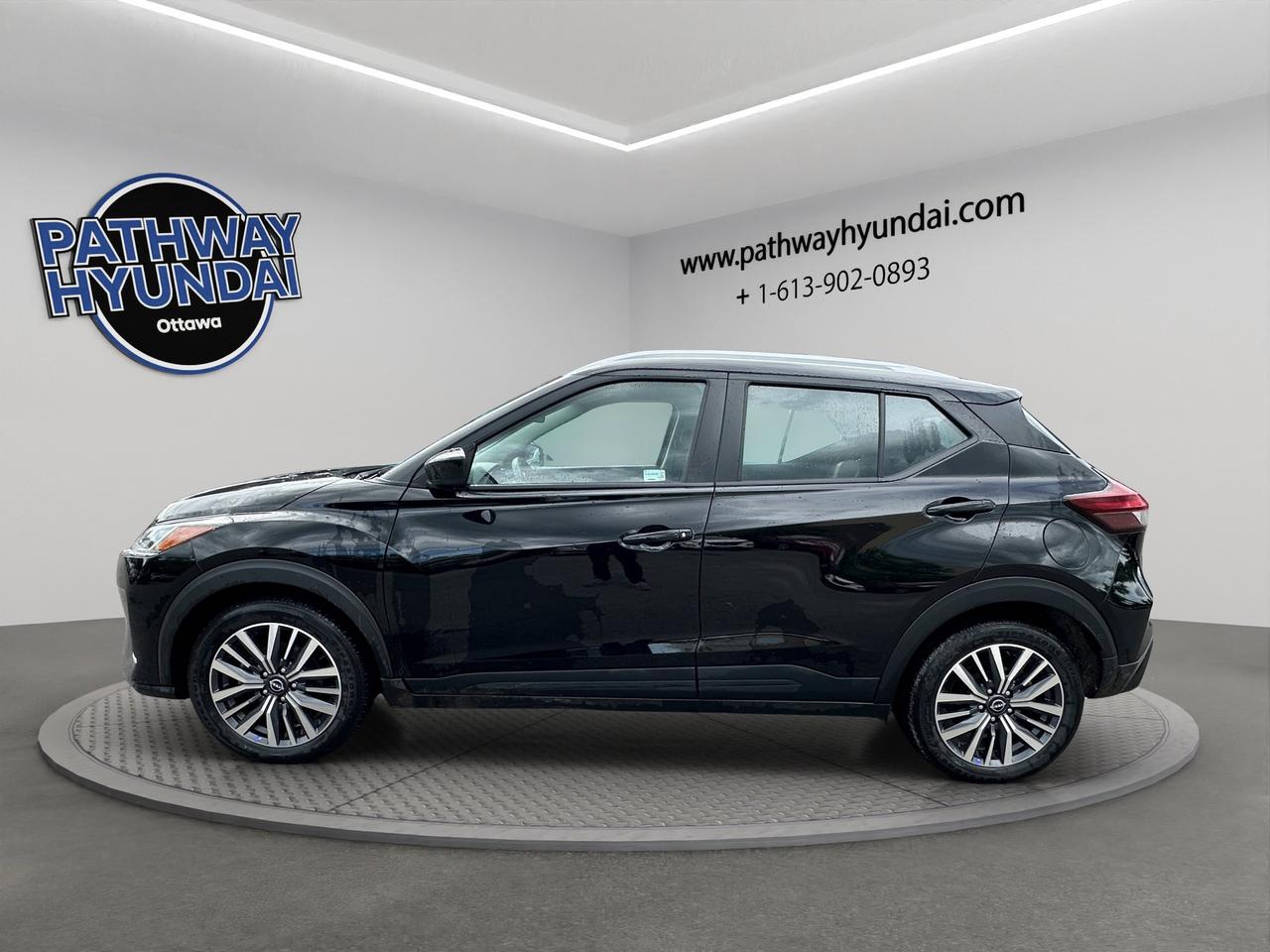 2025 Nissan Kicks Play SV | Reverse Cam | Heated Seats Photo