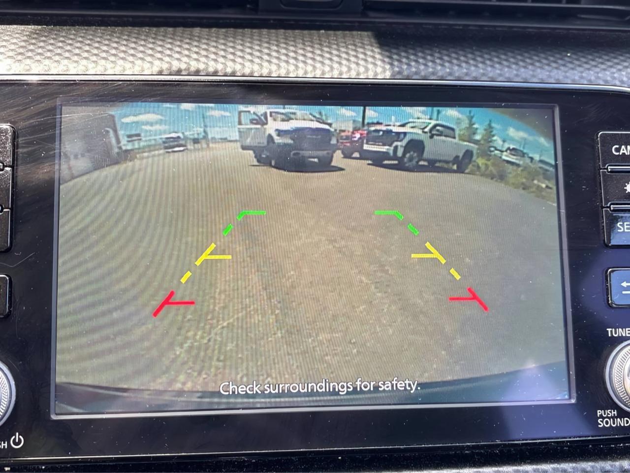 2025 Nissan Kicks Play SV | Reverse Cam | Heated Seats Photo