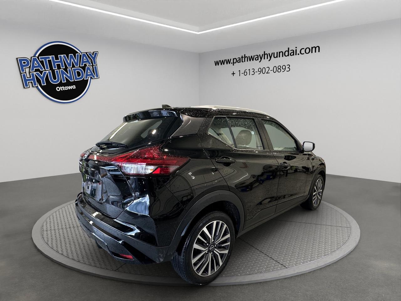 2025 Nissan Kicks Play SV | Reverse Cam | Heated Seats Photo3