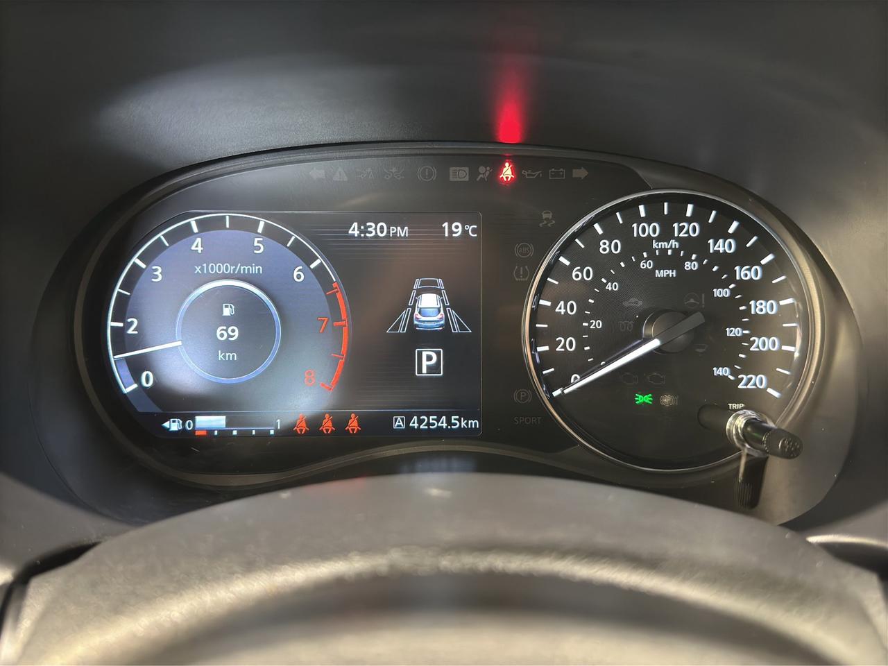 2025 Nissan Kicks Play SV | Reverse Cam | Heated Seats Photo