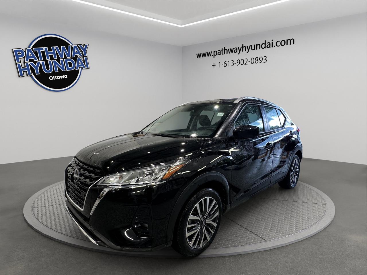 2025 Nissan Kicks Play SV | Reverse Cam | Heated Seats Photo