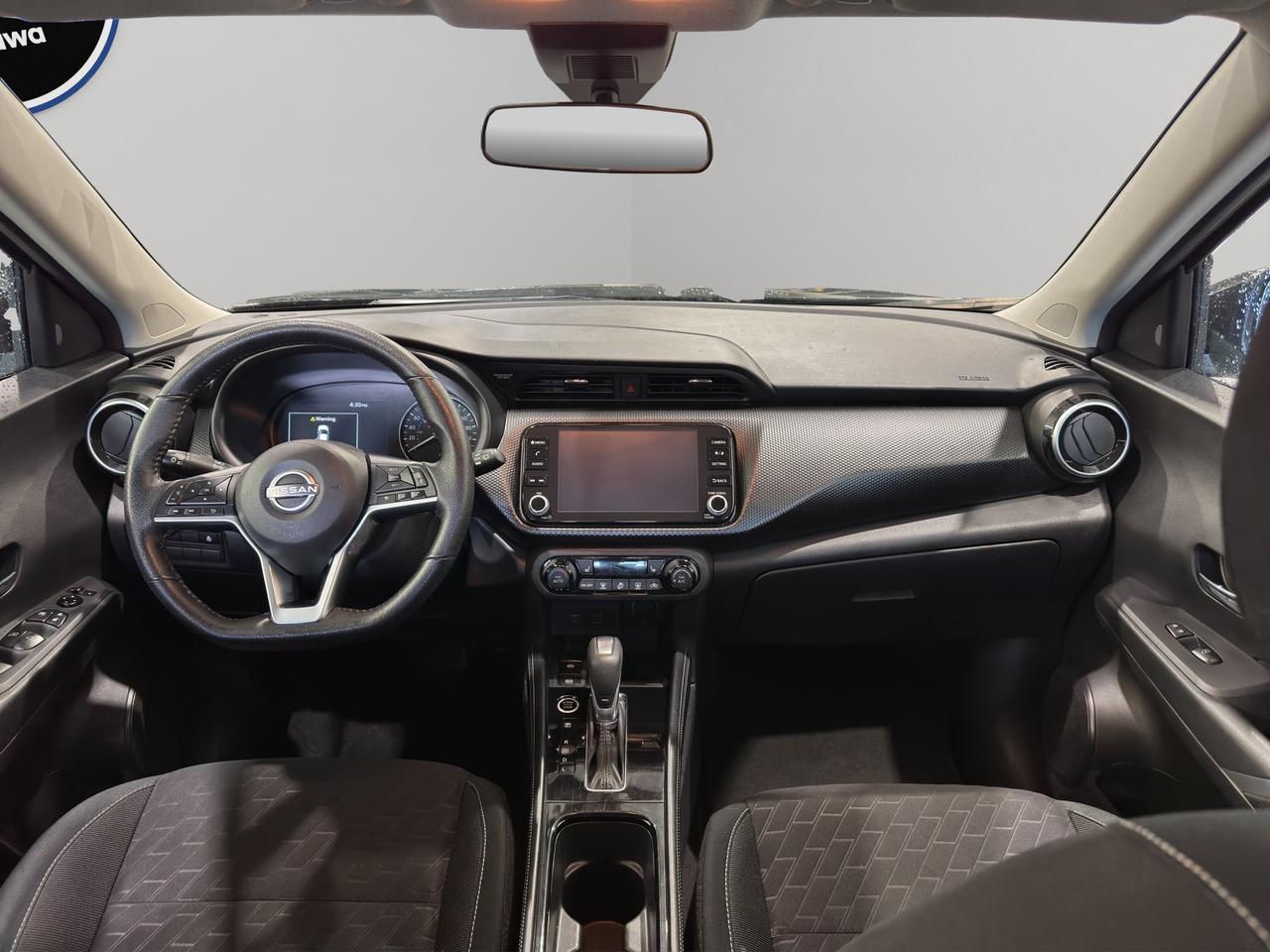 2025 Nissan Kicks Play SV | Reverse Cam | Heated Seats Photo