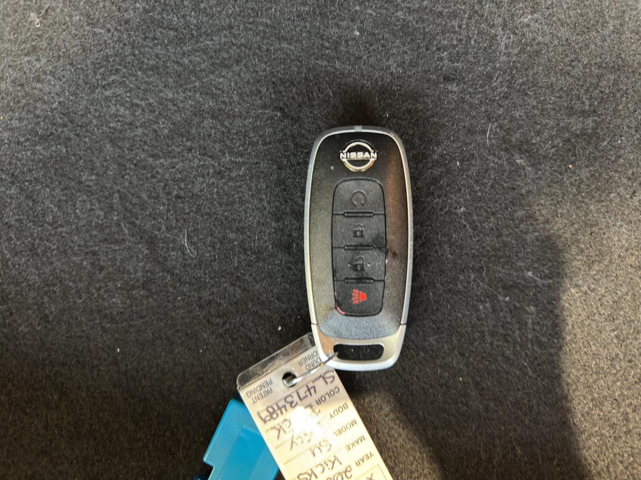 2025 Nissan Kicks Play SV | Reverse Cam | Heated Seats Photo