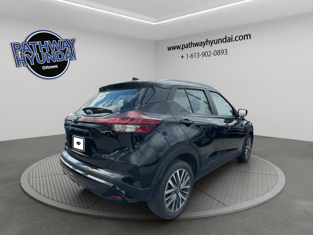2025 Nissan Kicks Play SV | Automatic Emergency Braking with Pedestrian Detection | Blind Spot Warning | Cross Traffic Aler Photo3