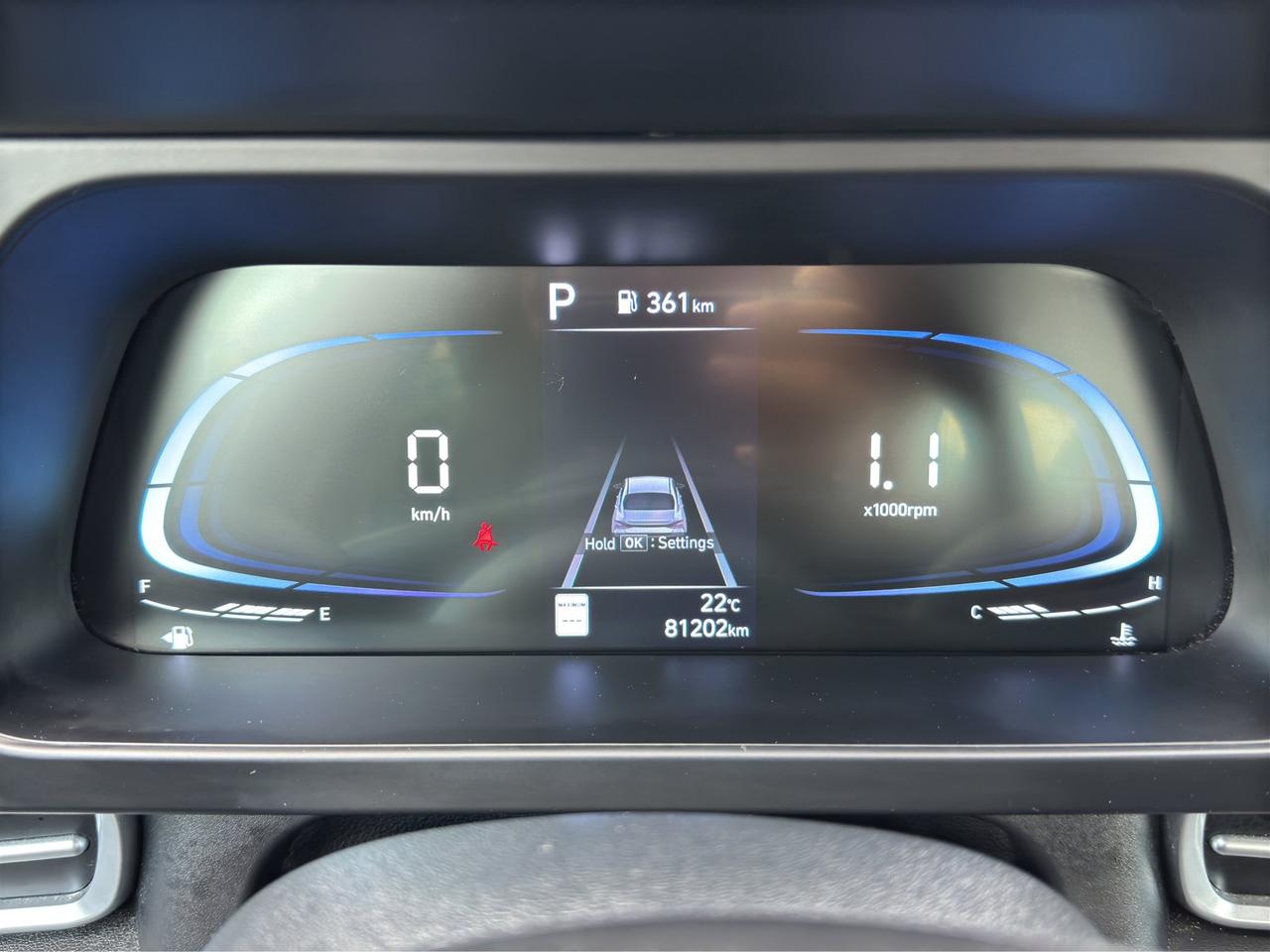 2024 Hyundai Elantra Preferred | Reverse Cam | Heated Seats Photo