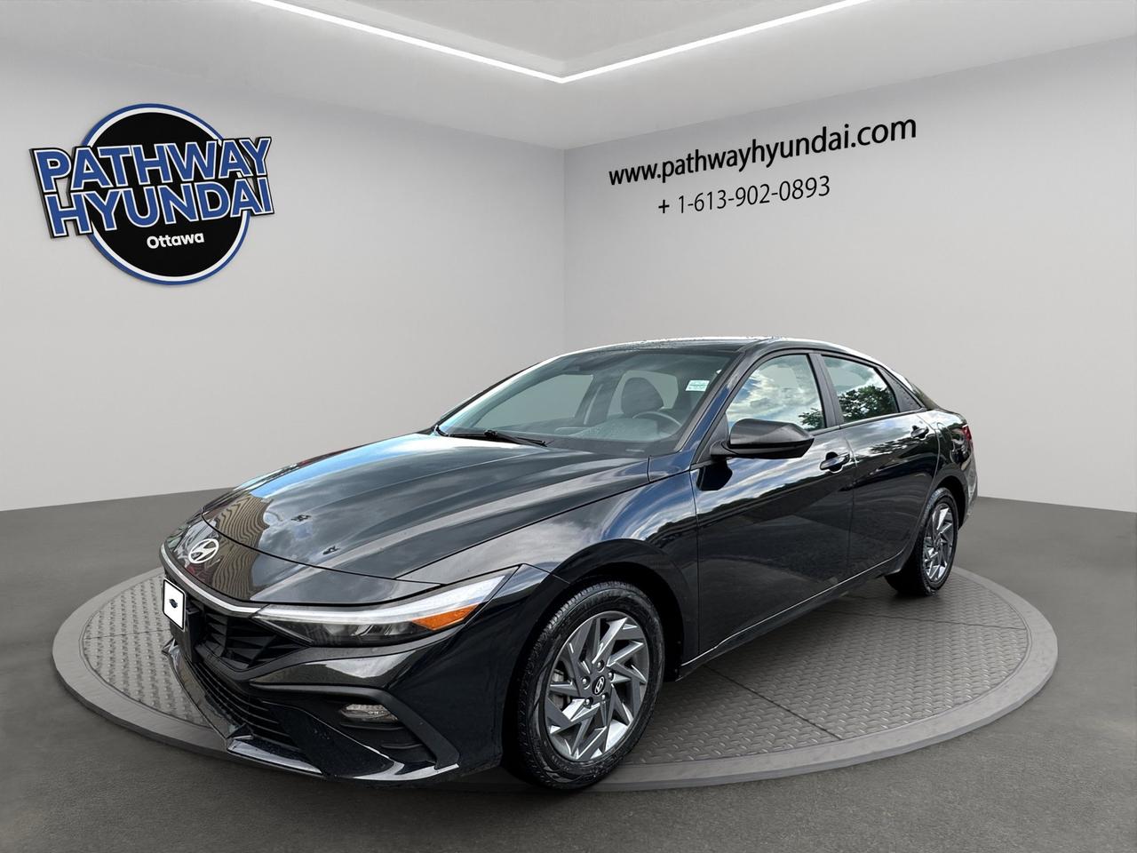 2024 Hyundai Elantra Preferred | Reverse Cam | Heated Seats Photo