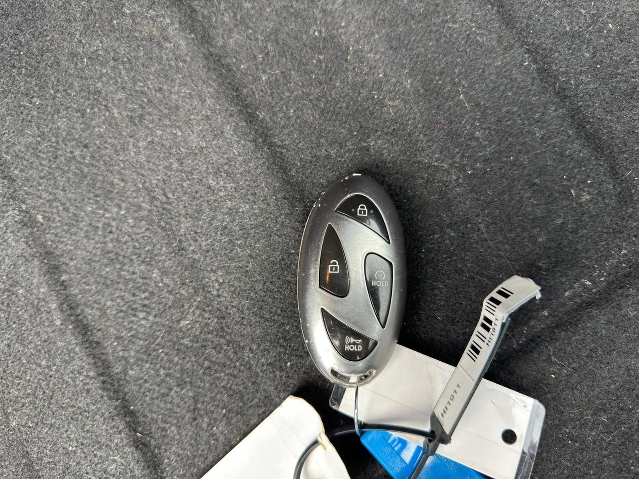 2024 Hyundai Elantra Preferred | Reverse Cam | Heated Seats Photo