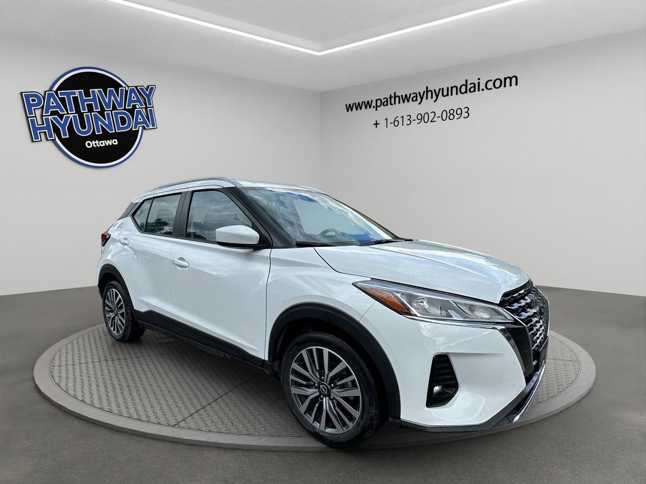 2025 Nissan Kicks Play SV | Reverse Cam | Heated Seats Photo0